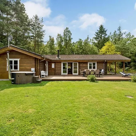 Ferienhaus In With 4 Bedrooms Ebeltoft