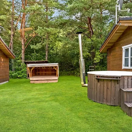 In With 4 Bedrooms *